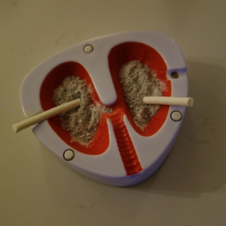 lungs ashtray with candy cigarettes
